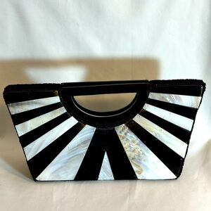 NINA NGUYEN Vintage Handbag Mother of Pearl Fan Design Magnetic Closure Bag